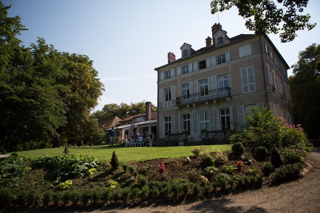 Le Chateau De La Vierge Bures-sur-Yvette Екстериор снимка