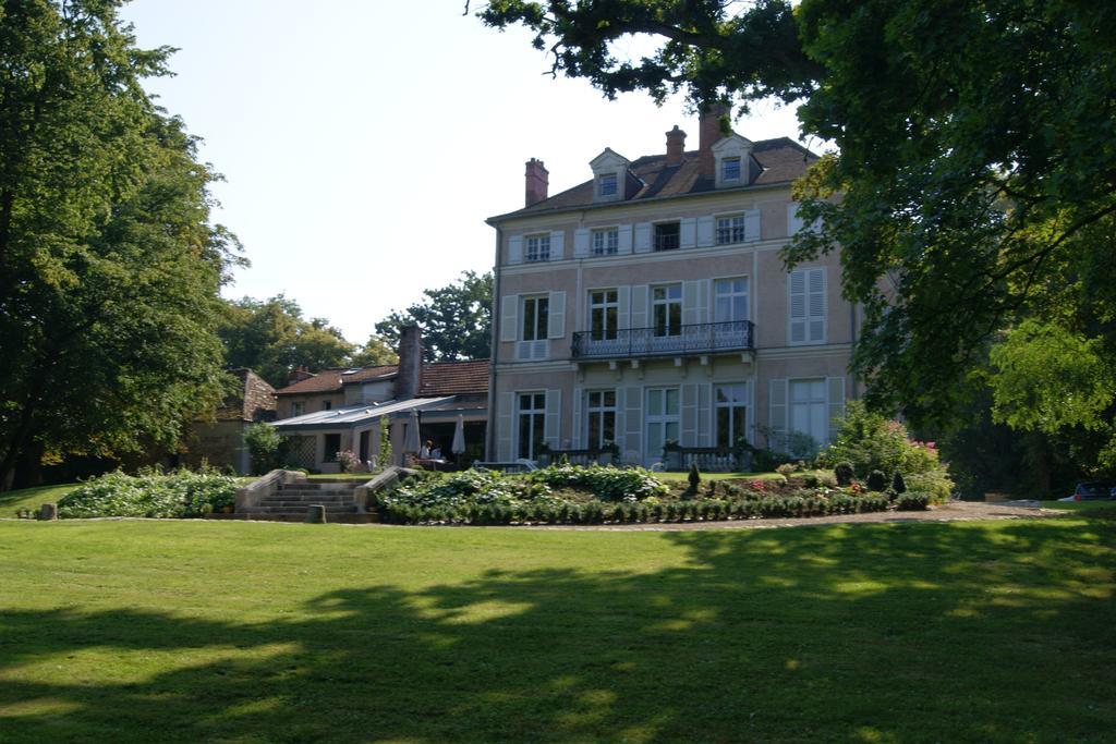 Le Chateau De La Vierge Bures-sur-Yvette Екстериор снимка