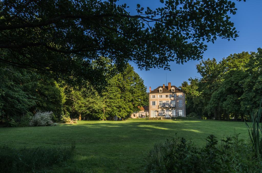 Le Chateau De La Vierge Bures-sur-Yvette Екстериор снимка